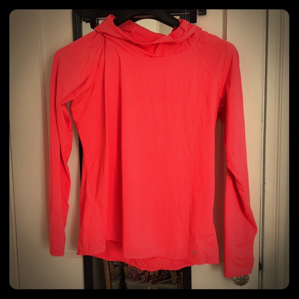 Athletic hooded long sleeve tee